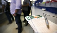 Mega-Sena sorteia prêmio acumulado em R$ 230 milhões neste sábado, 24