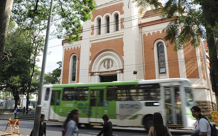TJ recua e ‘libera’ estações perto da catedral