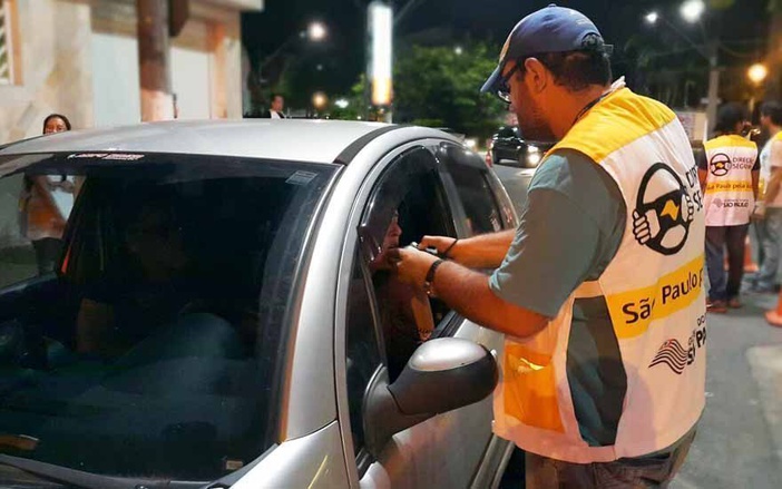 Blitze da Lei Seca multam 15 motoristas em Ribeirão Preto neste feriado