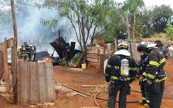 Comunidade da Via Norte registra incêndio na manhã desta terça-feira, 16