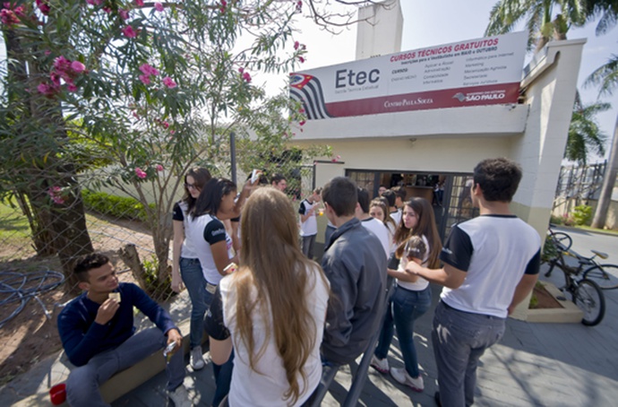 Governo de SP abre 15 mil vagas em cursos profissionalizantes