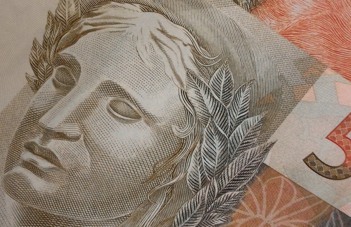 3 - Relatório de Estabilidade Financeira – requerimentos de recuperação judicial e carteira de crédito pessoa física!