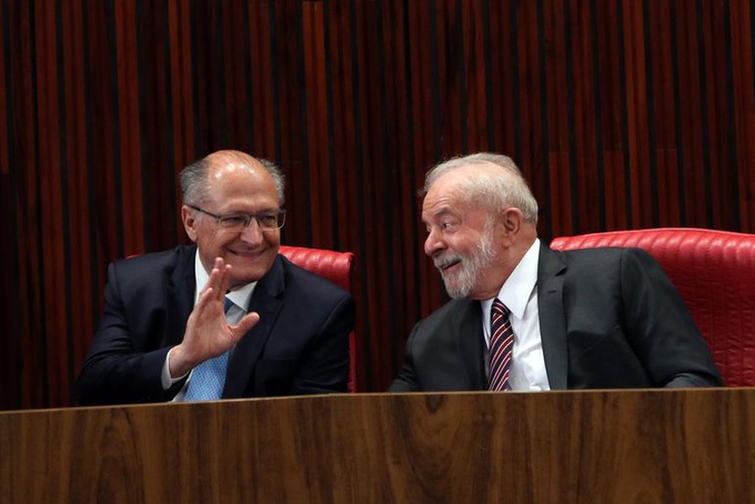 Com viagem de Lula, Alckmin assume a presidência pela primeira vez