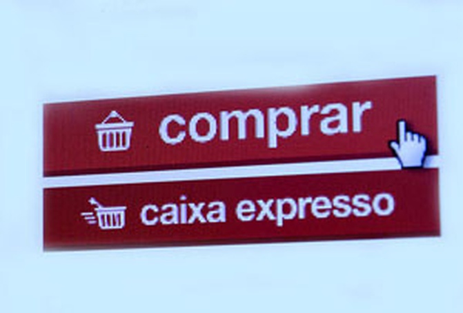 Nove em cada dez consumidores consultam internet antes de comprar