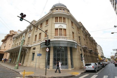 Caminhada gratuita percorre museus e patrimônios do Centro de Ribeirão Preto
