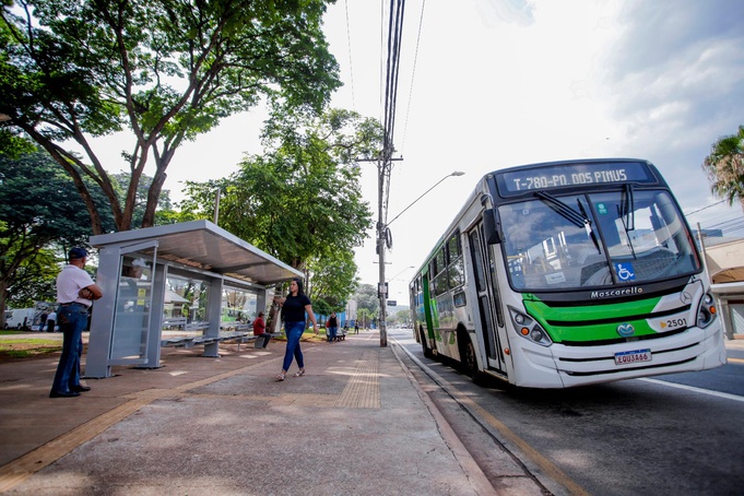 Covid-19: Ribeirão Preto fecha o comércio e transporte público