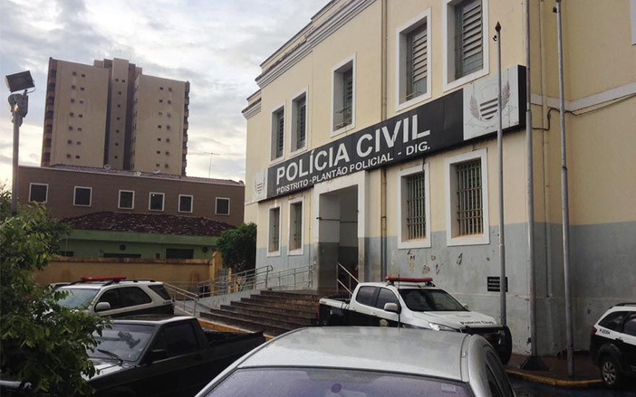Motorista é assaltado por suposto mototaxista no Jardim América