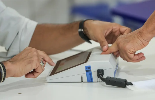 Eleitores de Ribeirão Preto vão às urnas neste domingo, 25