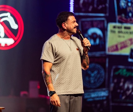 Serginho Lacerda apresenta “Vida de Pai” em Ribeirão Preto