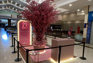 Novo Shopping promove ação interativa de conscientização sobre o Outubro Rosa