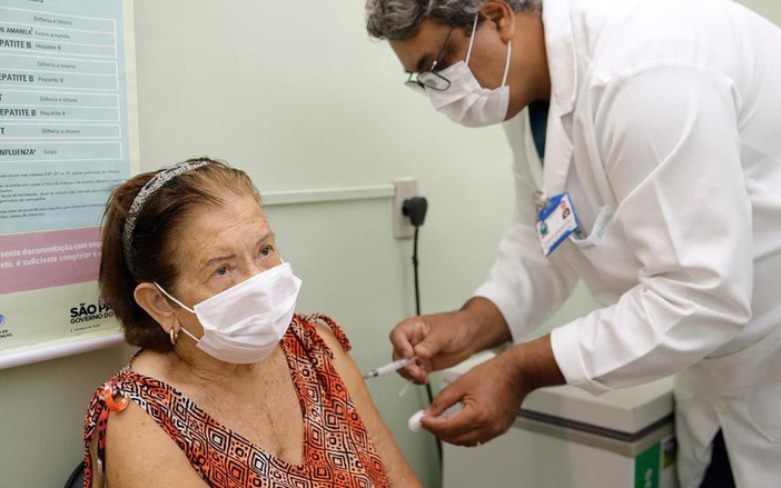 Mais de 100 mil pessoas foram vacinadas contra a Covid-19 em Ribeirão Preto