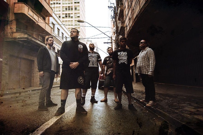 Banda de Ribeirão Preto lança disco com a mão pesada no Rock