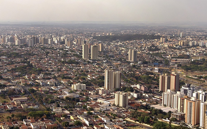 Planos de governo de candidatos têm propostas repetidas e generalidades