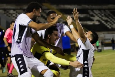 Comercial vence o EC São Bernardo e abre vantagem por vaga nas quartas da Copa Paulista