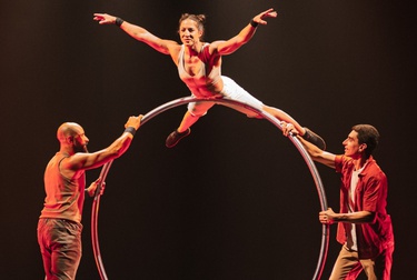 Praças da região recebem espetáculo gratuito de circo neste fim de semana