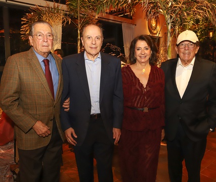 Zanini Renk celebra 50 anos