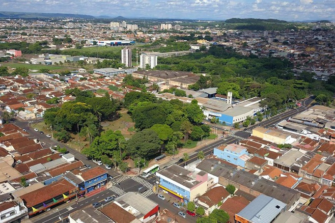 Corredor de ônibus e Área Azul voltam a operar na avenida Dom Pedro I em Ribeirão Preto
