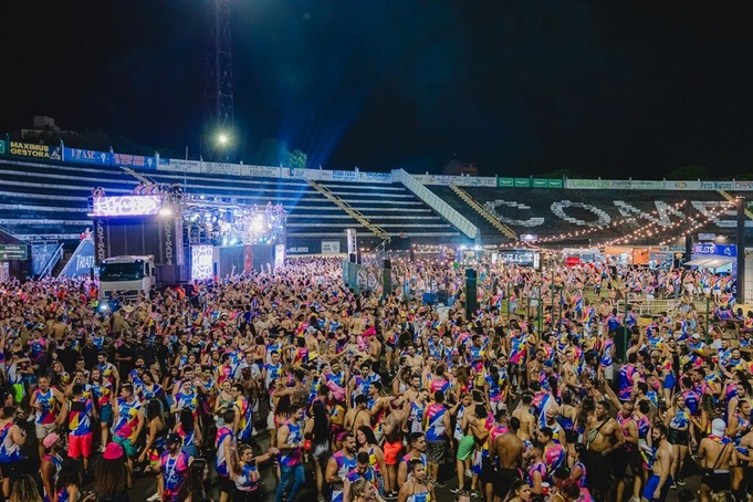 RP Folia atrai público de diferentes estados para Carnaval fora de época em Ribeirão Preto