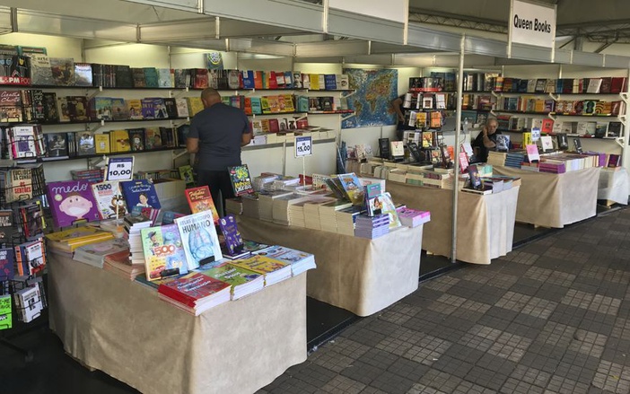 Confira a programação do último dia da Feira do Livro de Ribeirão Preto