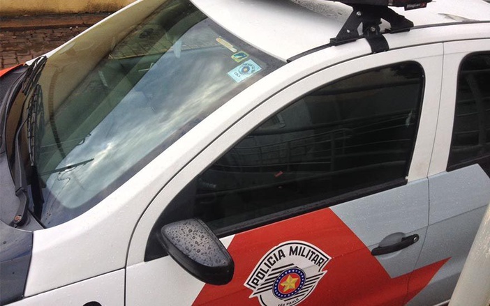 Polícia Militar encontra carro roubado em lava rápido na Zona Oeste