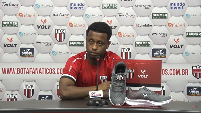 Atacante do Botafogo projeta volta por cima na Série C do Campeonato Brasileiro