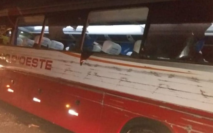 Acidente entre caminhão e ônibus faz vítima fatal na Rodovia Armando de Sales Oliveira