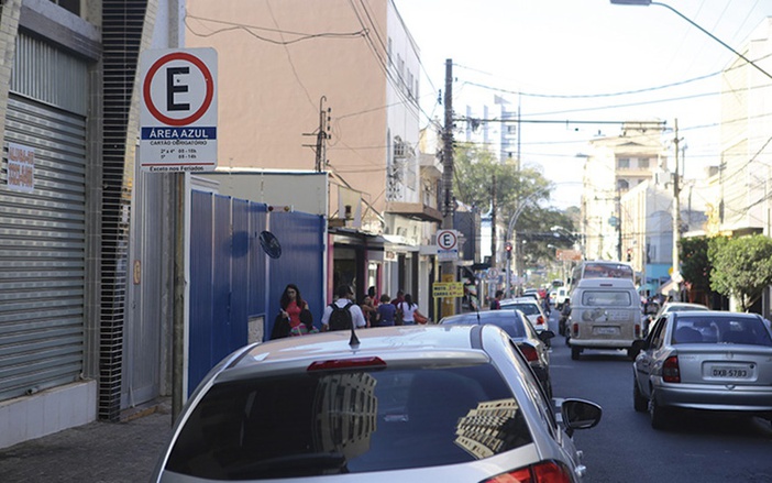 Liminar judicial acaba com estacionamento da Área Ázul