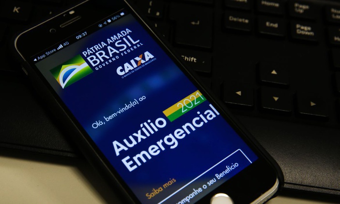 Auxílio emergencial: nascidos em abril podem sacar 3ª parcela
