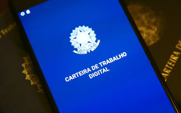 País fecha janeiro com saldo positivo de 180 mil empregos com carteira