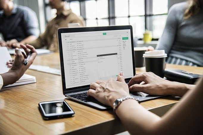 Universidade promove feira virtual de estágios e empregos com 7 mil oportunidades
