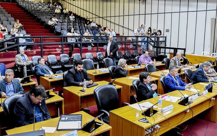 Vereadores aprovam projeto de lei que cassa alvará de bares que registrem crimes