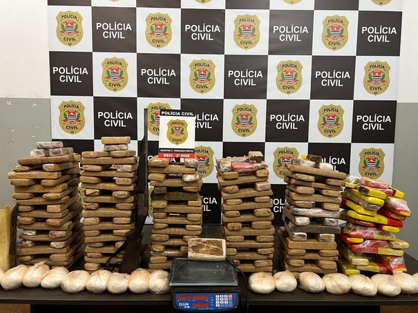 Homens são presos com mais de 150 kg de drogas e arma de fogo, em Ribeirão Preto