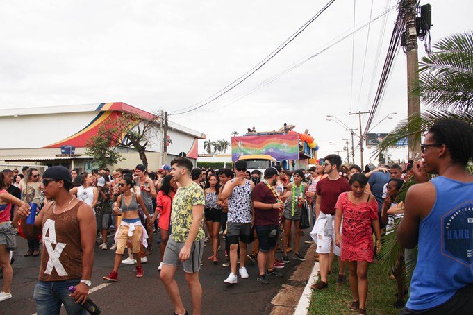 Parada LGBT movimenta 6 mil pessoas na Zona Sul de Ribeirão Preto