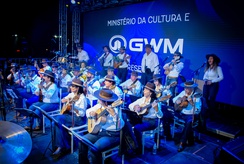 Gabriel Sater faz show gratuito em Ribeirão Preto