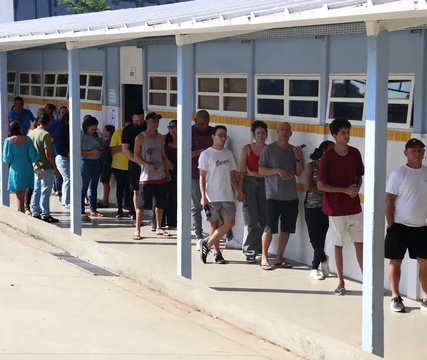 Zanin manda ampliar horário de votação até as 19h em todo o país