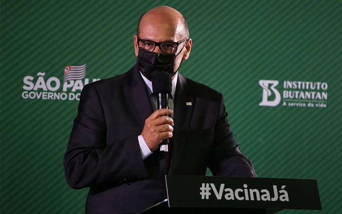 "O Brasil poderia ser o primeiro país do mundo a começar a vacinação", declarou Dimas Covas na CPI da Covid