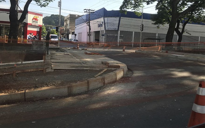 Obras da Avenida Francisco Junqueira não terminam em prazo previsto