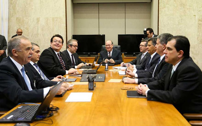 Instituições financeiras e especialistas apostam na redução dos juros
