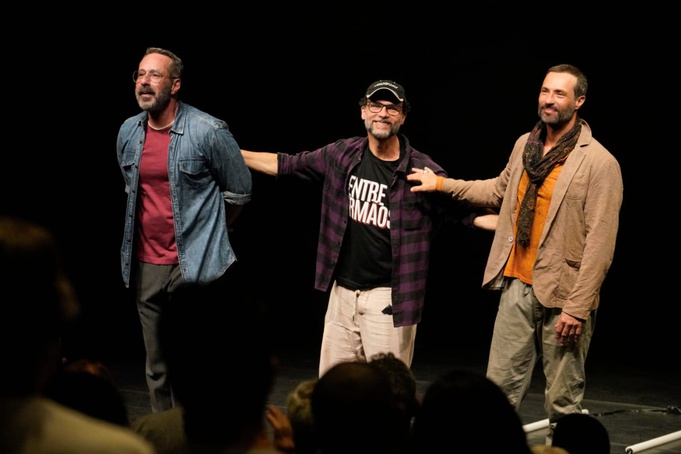 Peça “Entre Irmãos” chega ao Teatro Municipal de Ribeirão Preto