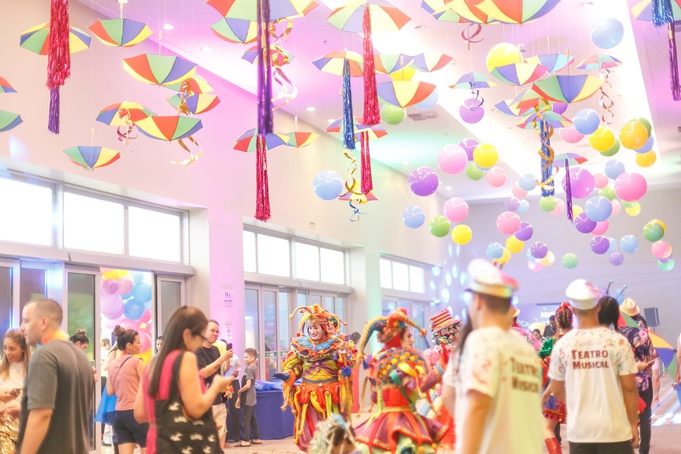 RibeirãoShopping e ShoppingSantaÚrsula têm programação e horários especiais nesta terça-feira, 4
