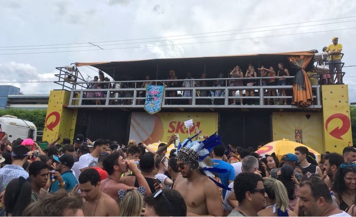 Casa Comigo encerra o Bloco Califórnia nesta terça-feira, 13