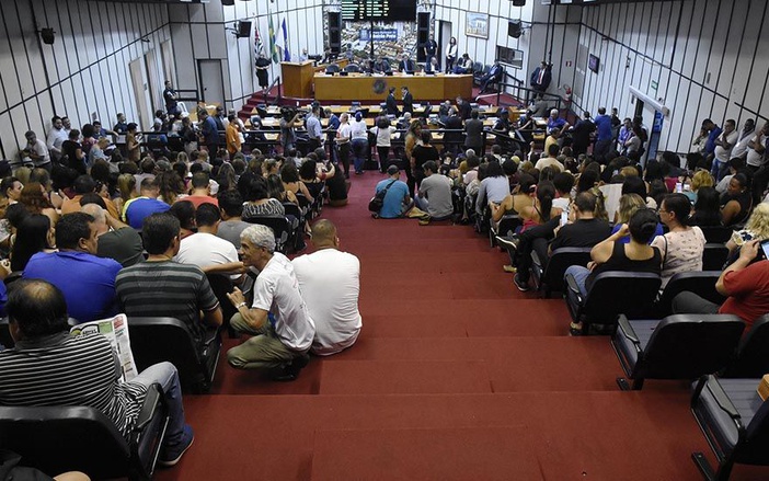 Câmara paralisará pautas caso prefeitura não aceite diálogo sobre a greve em Ribeirão