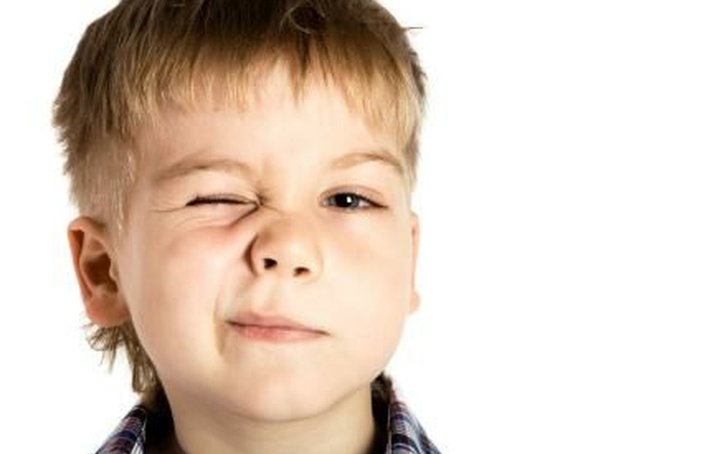 Conheça mais sobre a Síndrome de Tourette na infância