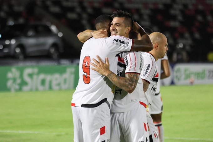 Botafogo-SP vence o Red Bull Bragantino e se distancia da zona do rebaixamento