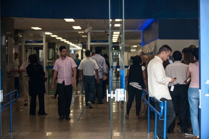 Bancos em todo o país não abrem no feriado desse quinta-feira, 11
