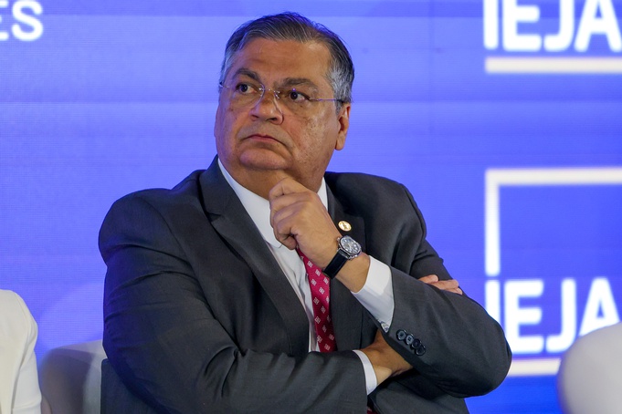 Dino determina novas medidas para garantir transparência de emendas