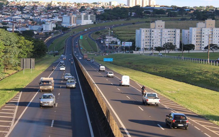 Cerca de 1,6 milhão de automóveis devem passar por rodovias da região entre o Natal e Ano Novo