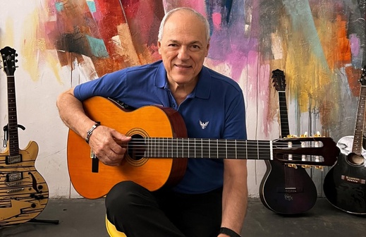 Toquinho celebra 60 anos de carreira no Theatro Pedro II