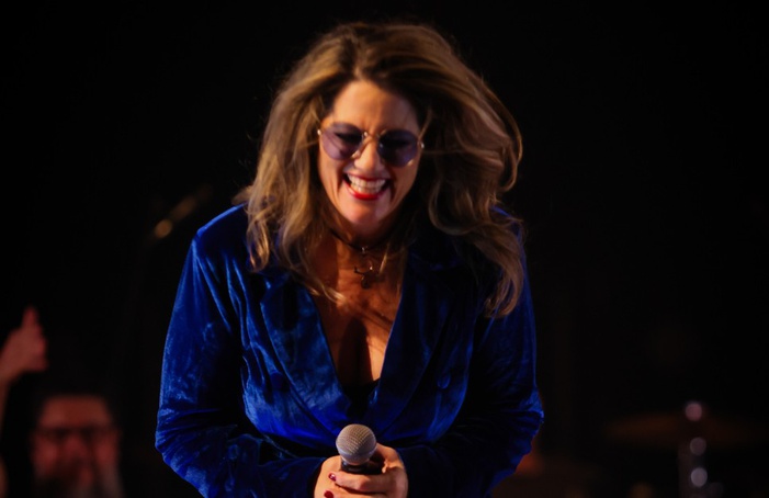 Alessandra Freire apresenta clássicos do samba e da MPB em Ribeirão Preto