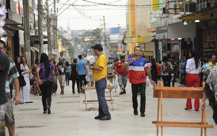Material escolar, liquidações e férias devem impulsionar o comércio de Ribeirão Preto